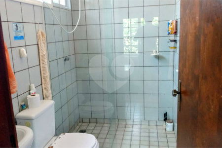 Casa à venda com 4 quartos, sendo 1 suíte, no condomínio Residencial Vale das Laranjeiras, Indaiatuba - SP