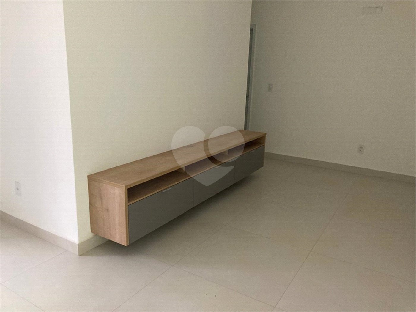Apartamento à venda com 2 quartos, sendo 1 suíte, em Jardim Santiago, Indaiatuba, SP