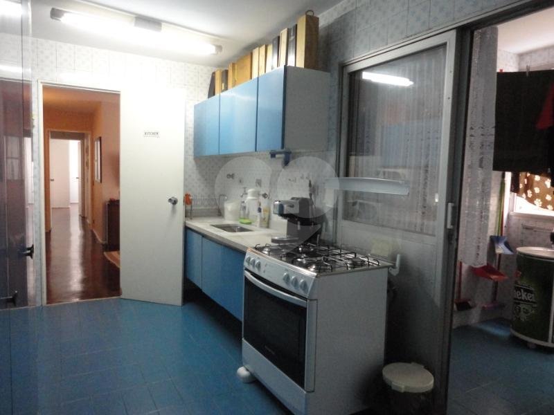 Apartamento à venda com 3 quartos, sendo 1 suíte, em Moema, São Paulo, SP