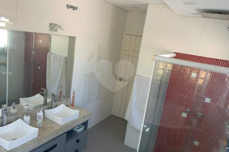 Casa à venda com 4 quartos, sendo 1 suíte, no condomínio Ibiaram, Itupeva - SP