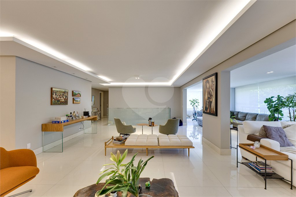 Duplex à venda ou para alugar com 4 suítes em Alto da Boa Vista, São Paulo, SP