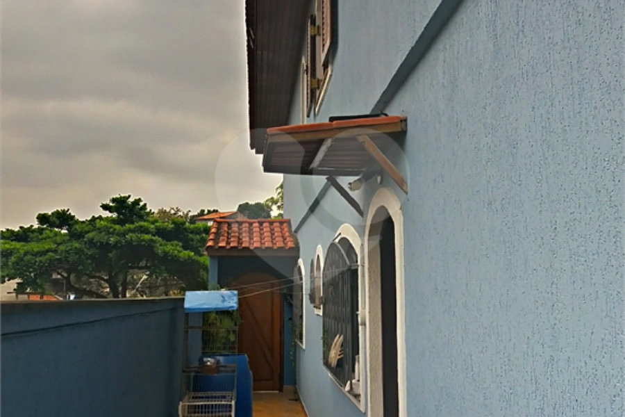 Sobrado à venda com 3 quartos, sendo 1 suíte, em Tremembé, São Paulo, SP