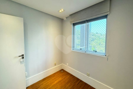 Apartamento à venda com 2 quartos, sendo 1 suíte, em Parque do Morumbi, São Paulo, SP