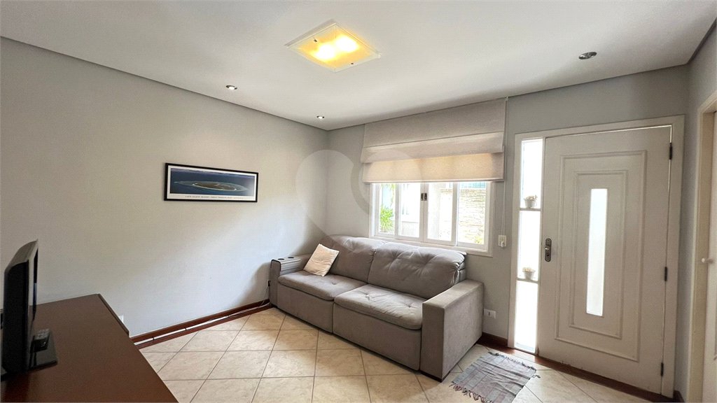 Casa à venda com 3 quartos, sendo 1 suíte, no condomínio Villagio Tramway, São Paulo - SP