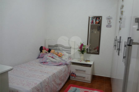 Casa à venda com 3 quartos, sendo 1 suíte, em Vila Medeiros, São Paulo, SP