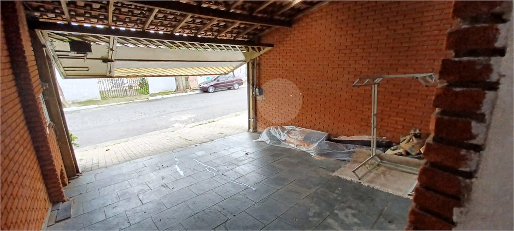 Sobrado à venda com 3 quartos, sendo 1 suíte, em Tremembé, São Paulo, SP