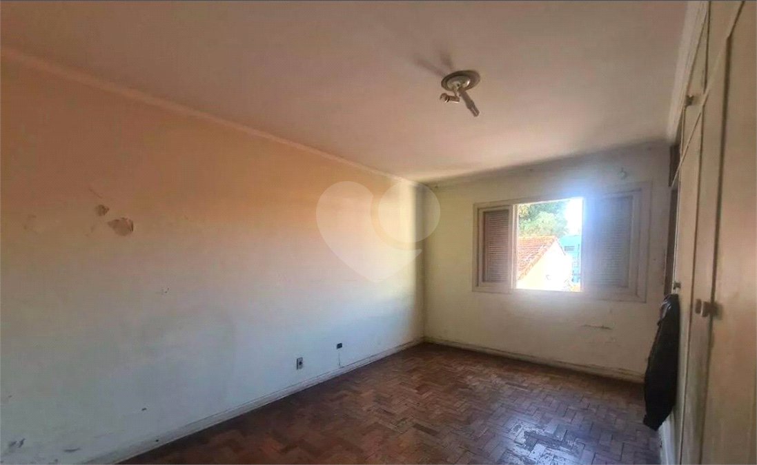 Casa à venda com 4 quartos, sendo 1 suíte,  em Jardim Trussardi, São Paulo, SP