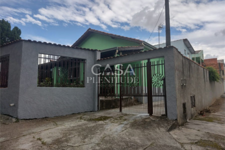 Casa à venda com 4 quartos, sendo 1 suíte, em Parque das Laranjeiras, Sorocaba, SP