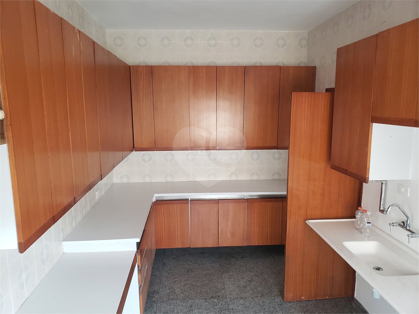 Apartamento para venda ou locação, 4 quartos (1 suíte), na Bela Vista, R Cincinato Braga