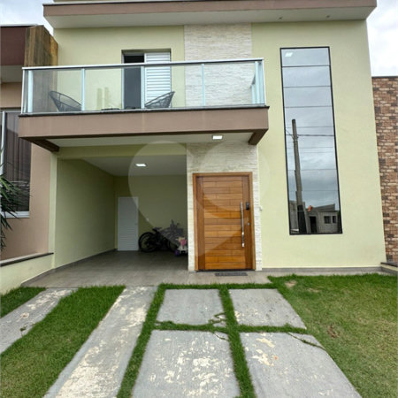Casa à venda com 3 suítes no condomínio Vila Ytu, Indaiatuba - SP