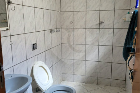 Casa à venda com 4 quartos, sendo 1 suíte, em Parque Novo Horizonte, São José dos Campos, SP