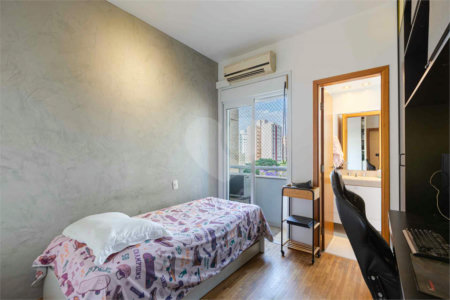 Apartamento à venda com 3 suítes em Vila Anglo Brasileira, São Paulo, SP