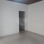 Casa à venda com 4 quartos, sendo 1 suíte, no Centro, São Roque, SP