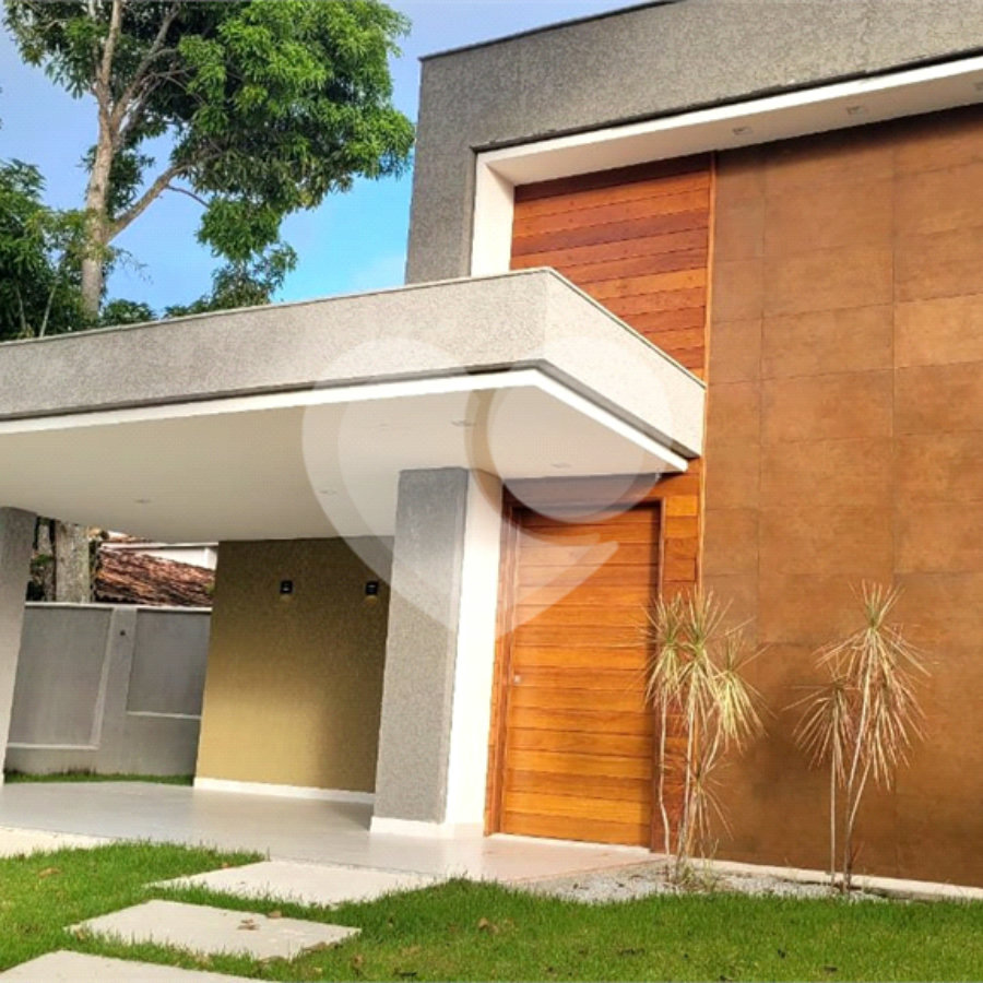 Casa à venda com 2 quartos, sendo 1 suíte, em Orla Norte, Porto Seguro, BA