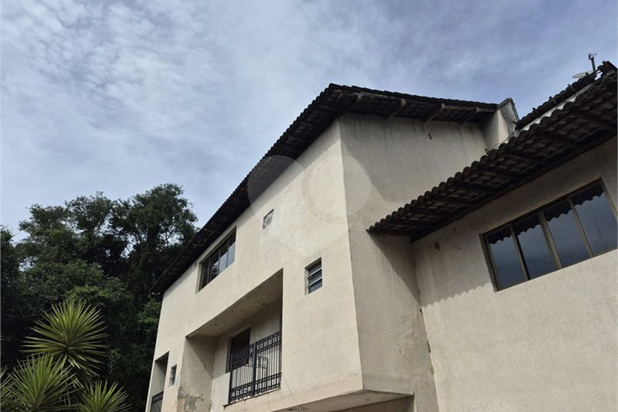 Casa à venda com 4 suítes no condomínio Associação Reserva das Hortênsias, Mairiporã - SP