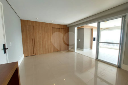 Apartamento à venda com 3 quartos, sendo 1 suíte, em Vila Leopoldina, São Paulo, SP