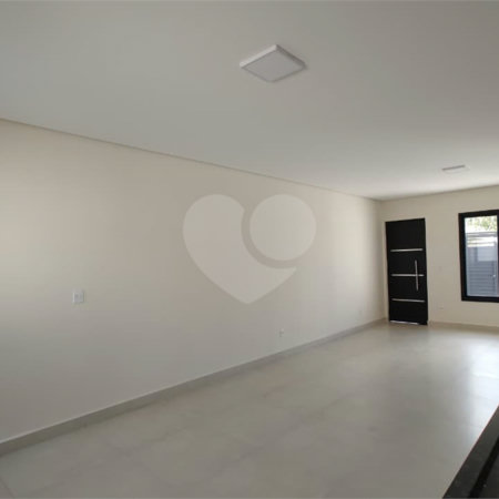 Casa de Vila à venda com 3 quartos, sendo 1 suíte,  em Éden, Sorocaba, SP