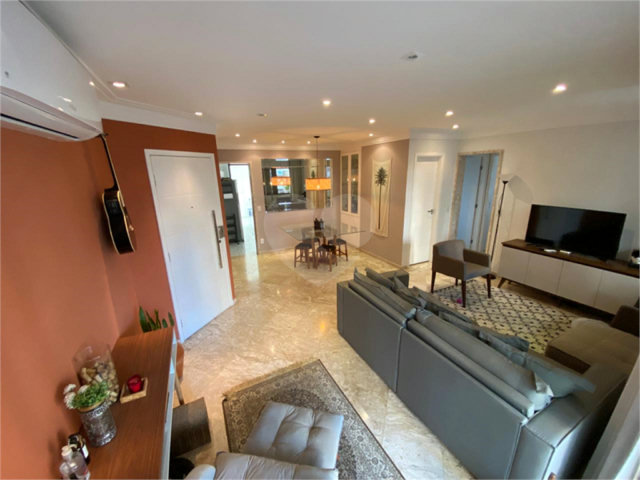 Apartamento à venda com 3 quartos, sendo 1 suíte,  em Santana, São Paulo, SP