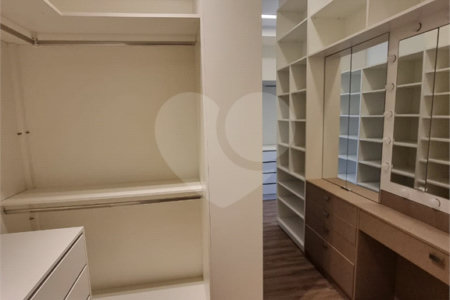 Casa à venda com 6 quartos, sendo 5 suítes,  no condomínio São Joaquim, Vinhedo - SP