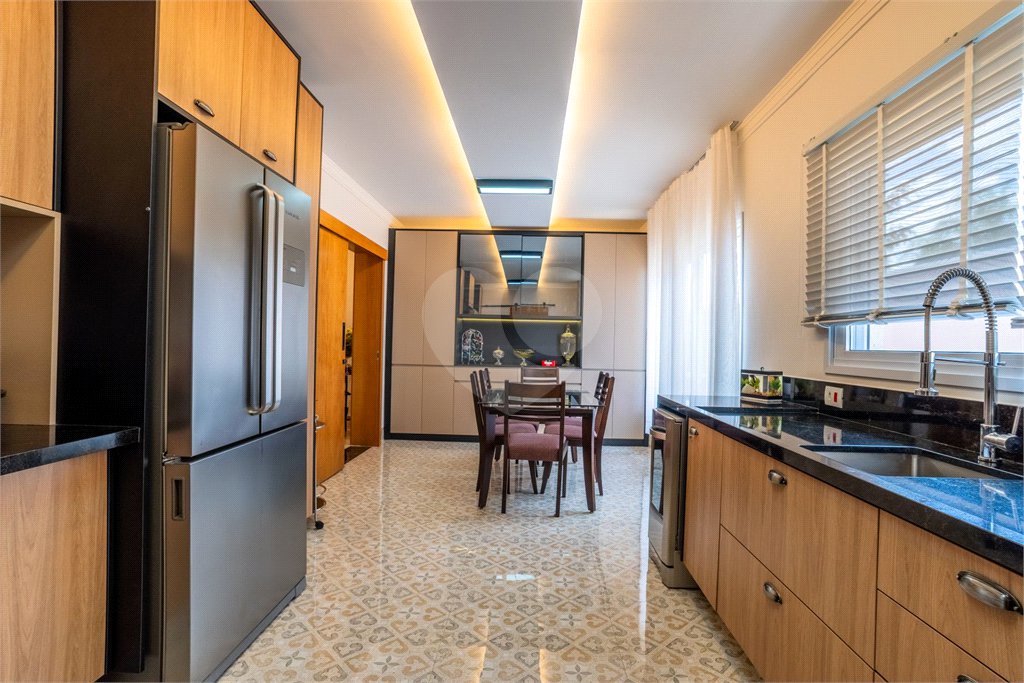 Casa à venda com 5 suítes no condomínio Fazenda São Joaquim, Vinhedo - SP