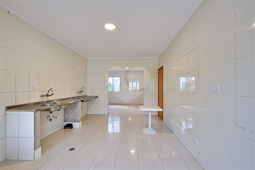 Casa à venda com 3 quartos, sendo 1 suíte, em Alto da Boa Vista, São Paulo, SP