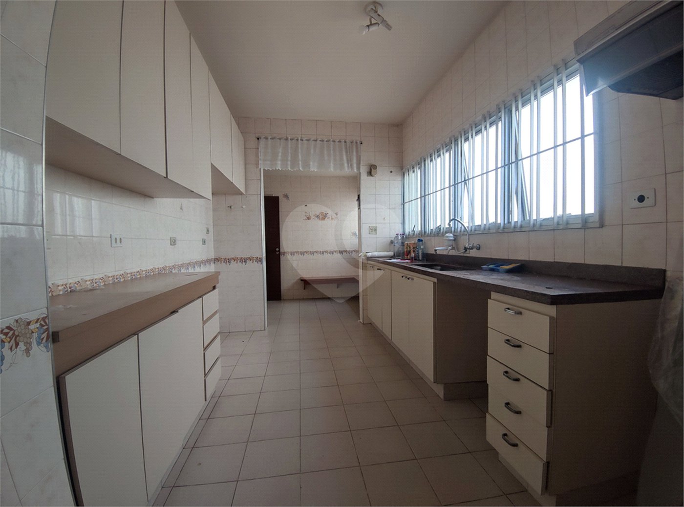 Sobrado à venda com 4 quartos, sendo 2 suítes, em Chácara Monte Alegre, São Paulo, SP