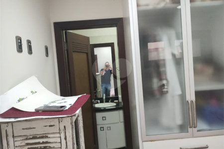 Casa à venda com 5 quartos, sendo 4 suítes, no condomínio Santa Teresa, Jundiaí - SP