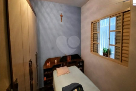 Sobrado à venda com 5 quartos, sendo 1 suíte, em Jardim Cumbica, Guarulhos, SP