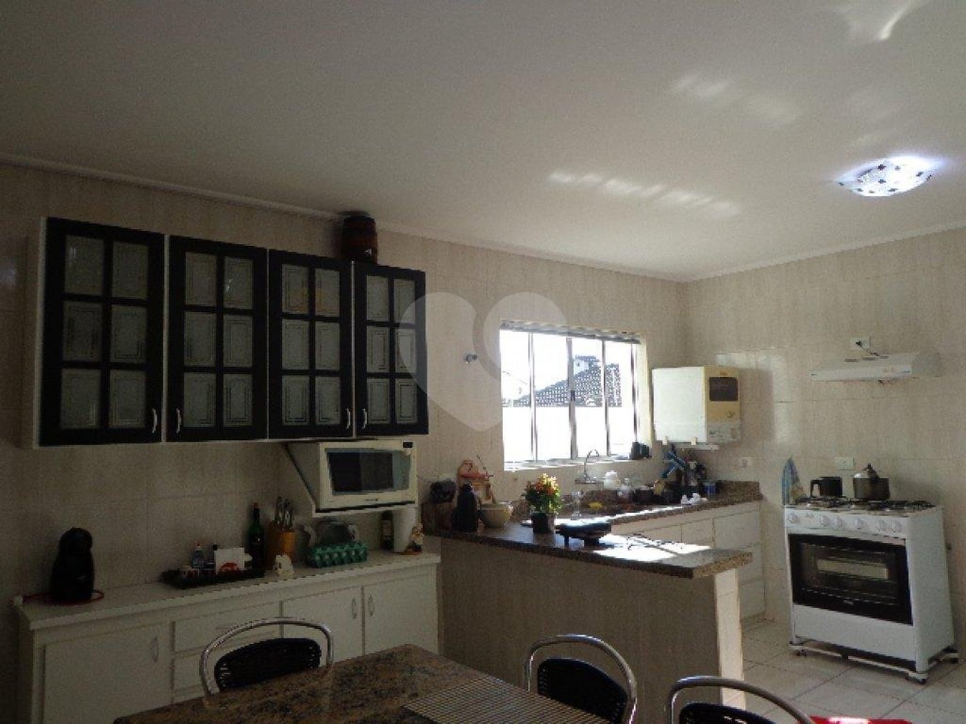 Sobrado à venda com 4 quartos, sendo 1 suíte, em Jardim Floresta, São Paulo, SP