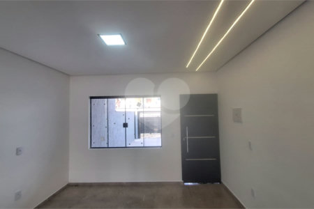 Casa de Vila à venda com 2 suítes em Wanel Ville, Sorocaba, SP