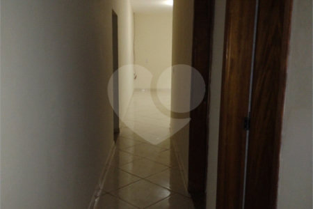 Casa à venda com 2 quartos, sendo 1 suíte, em Santa Eudóxia, São Carlos, SP