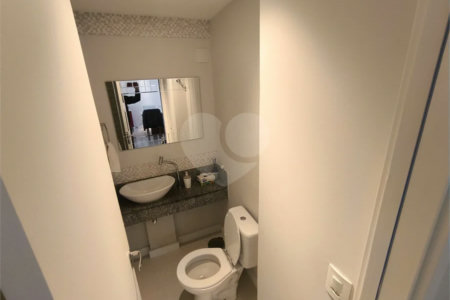 Apartamento à venda com 3 quartos, sendo 1 suíte,  em Jardim Vazani, São Paulo, SP