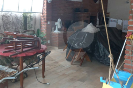 Casa à venda ou para alugar com 5 quartos, sendo 1 suíte,  em Vila Oliveira, Mogi das Cruzes, SP