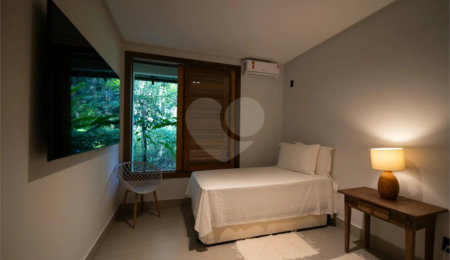 Casa à venda com 4 suítes,  no Centro / Arraial D'ajuda, Porto Seguro, BA