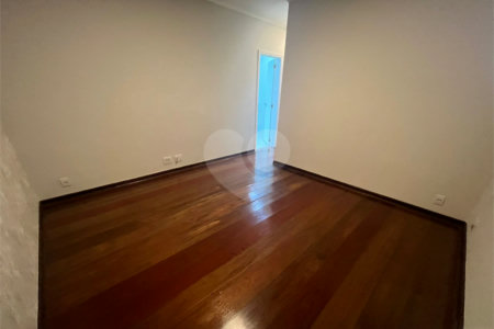 Casa à venda ou para alugar com 4 quartos, sendo 2 suítes, no condomínio Lago Azul, Araçoiaba da Serra - SP