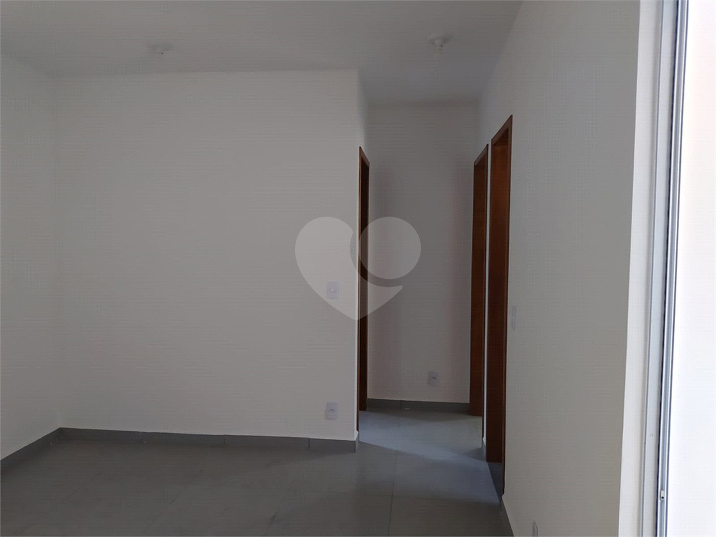 Casa à venda com 2 quartos no condomínio Residencial Magueta, São Paulo - SP