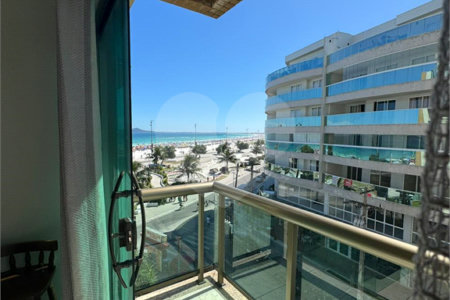 Apartamento à venda com 3 quartos, sendo 1 suíte, no Centro, Cabo Frio, RJ