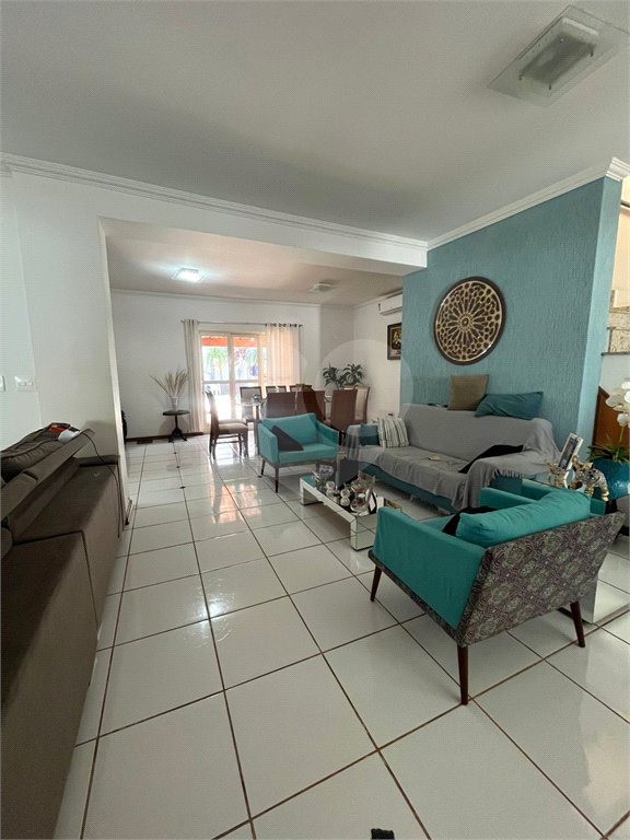 Casa à venda com 4 quartos, sendo 1 suíte, em Vila Santa Maria (vila Xavier), Araraquara, SP