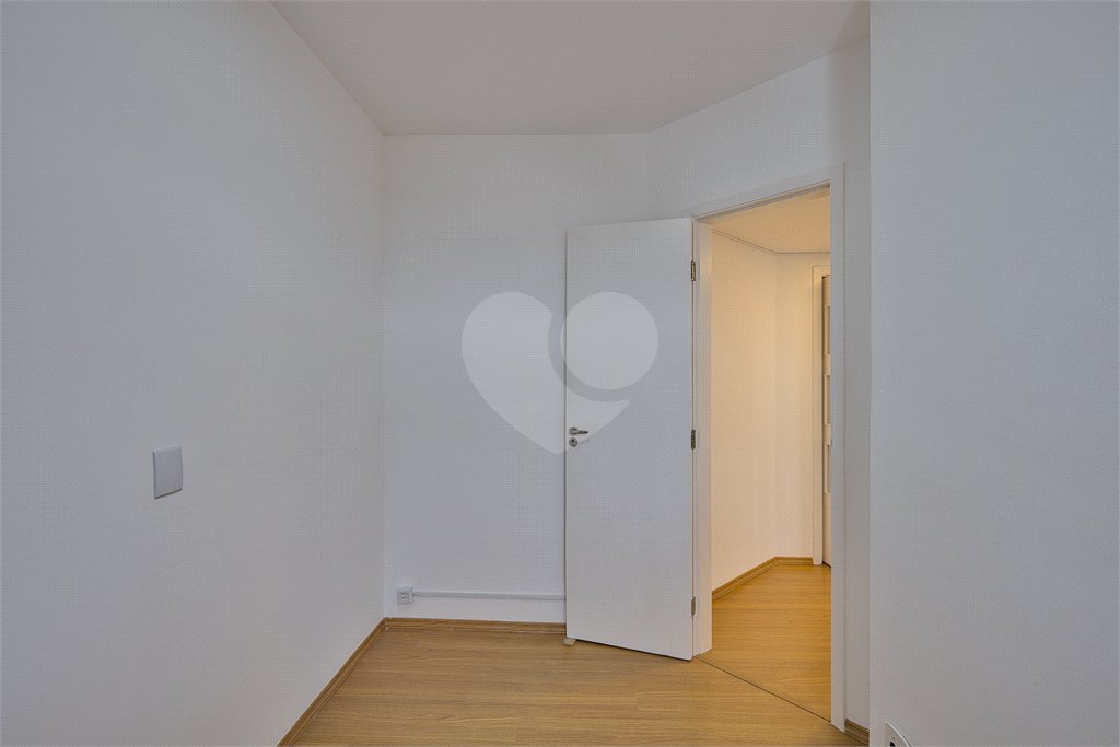 Apartamento à venda com 3 quartos, sendo 1 suíte, em Alto da Boa Vista, São Paulo, SP