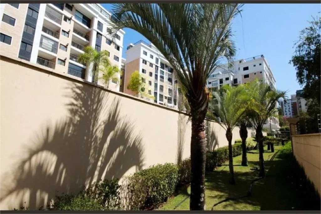 Apartamento à venda com 3 quartos, sendo 1 suíte, em Cidade São Francisco, São Paulo, SP
