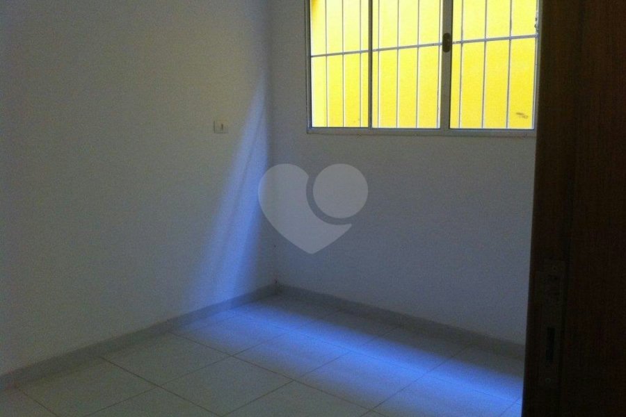 Sobrado à venda com 3 quartos, sendo 1 suíte, em Parada Inglesa, São Paulo, SP