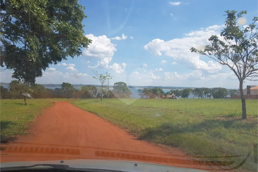 Terreno à venda no condomínio Rivieira de Santa Cristina Iv, Arandu - SP
