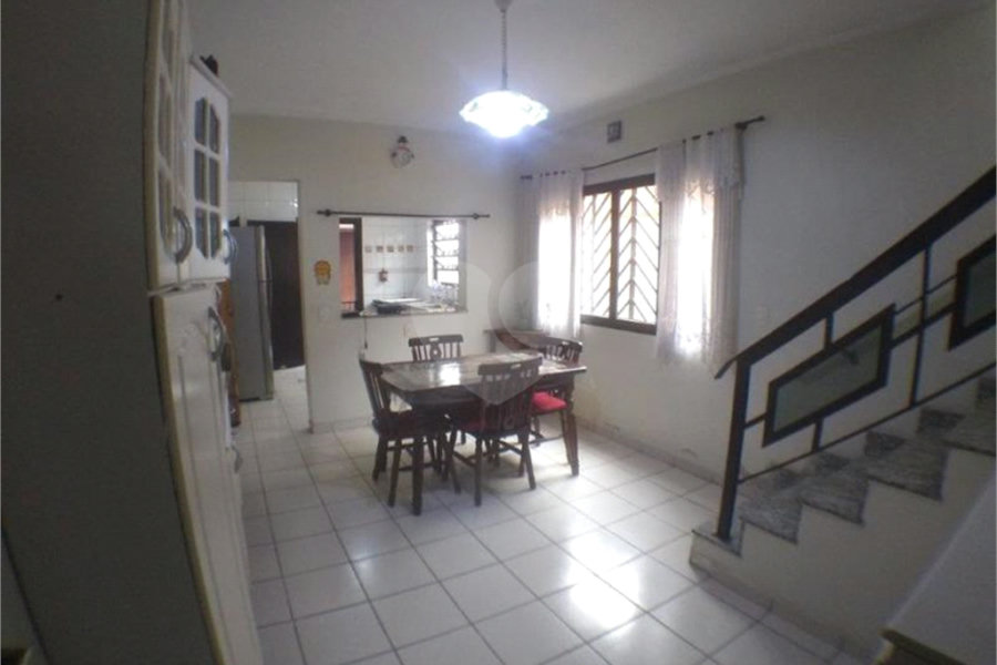 Sobrado à venda com 4 quartos, sendo 2 suítes,  em Jabaquara, São Paulo, SP