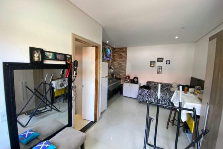 Casa à venda com 2 suítes no condomínio Pila, São Paulo - SP