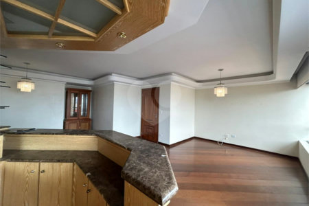 Apartamento à venda com 3 quartos, sendo 1 suíte,  em Vila Brasilina, São Paulo, SP
