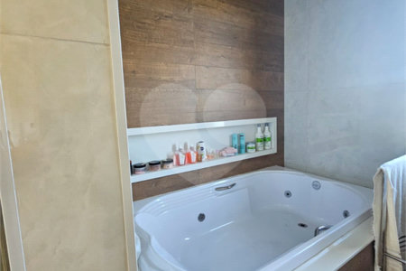 Casa à venda com 3 suítes em Condomínio Vale das Águas, Bragança Paulista, SP