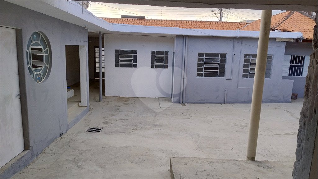 Casa à venda com 5 quartos, sendo 2 suítes,  em Jardim Santa Carolina, Mogi das Cruzes, SP