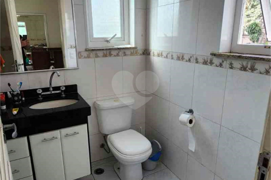 Casa à venda com 3 suítes no condomínio Quinta de Santo Antônio, São Paulo - SP
