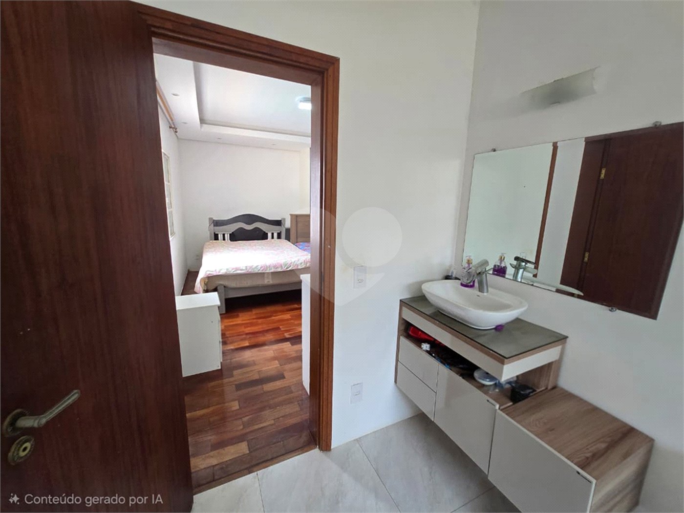 Casa à venda com 3 quartos, sendo 1 suíte,  em Jardim Shangri-lá, Itapetininga, SP
