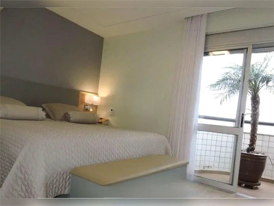 Cobertura para alugar com 4 quartos, sendo 3 suítes, em Vila Morse, São Paulo, SP